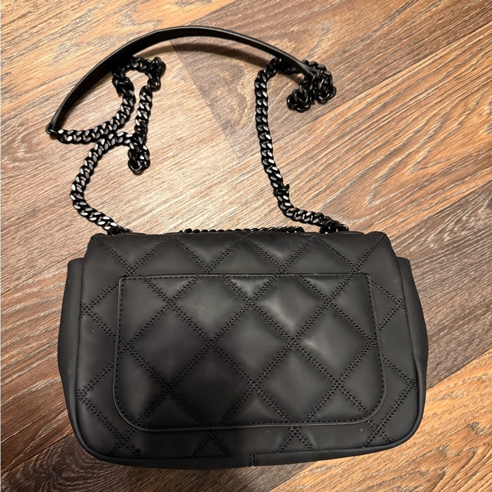 Tory Burch Willa Matte Small Shoulder Bag - Picture 5 of 10